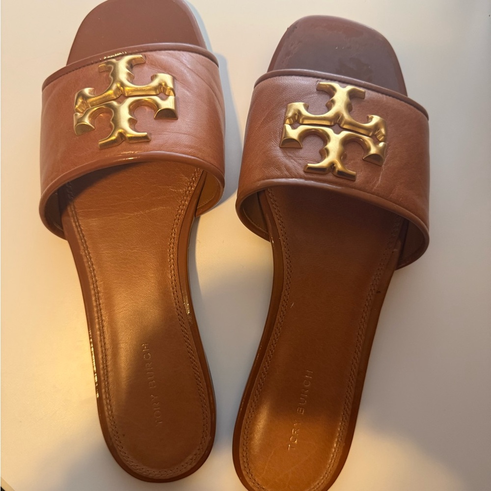 Tory Burch Tan Sandals with Gold Emblem